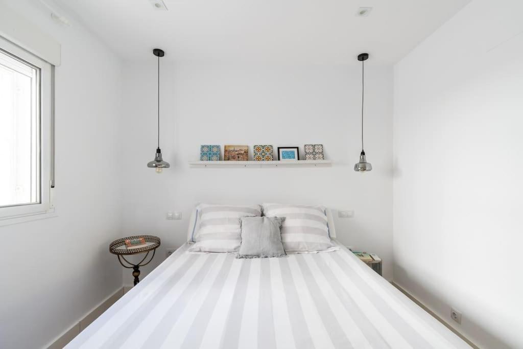 Apartamento Moderno En Triana 2 Dormitorios Y Aire Acondicionado Севілья Екстер'єр фото