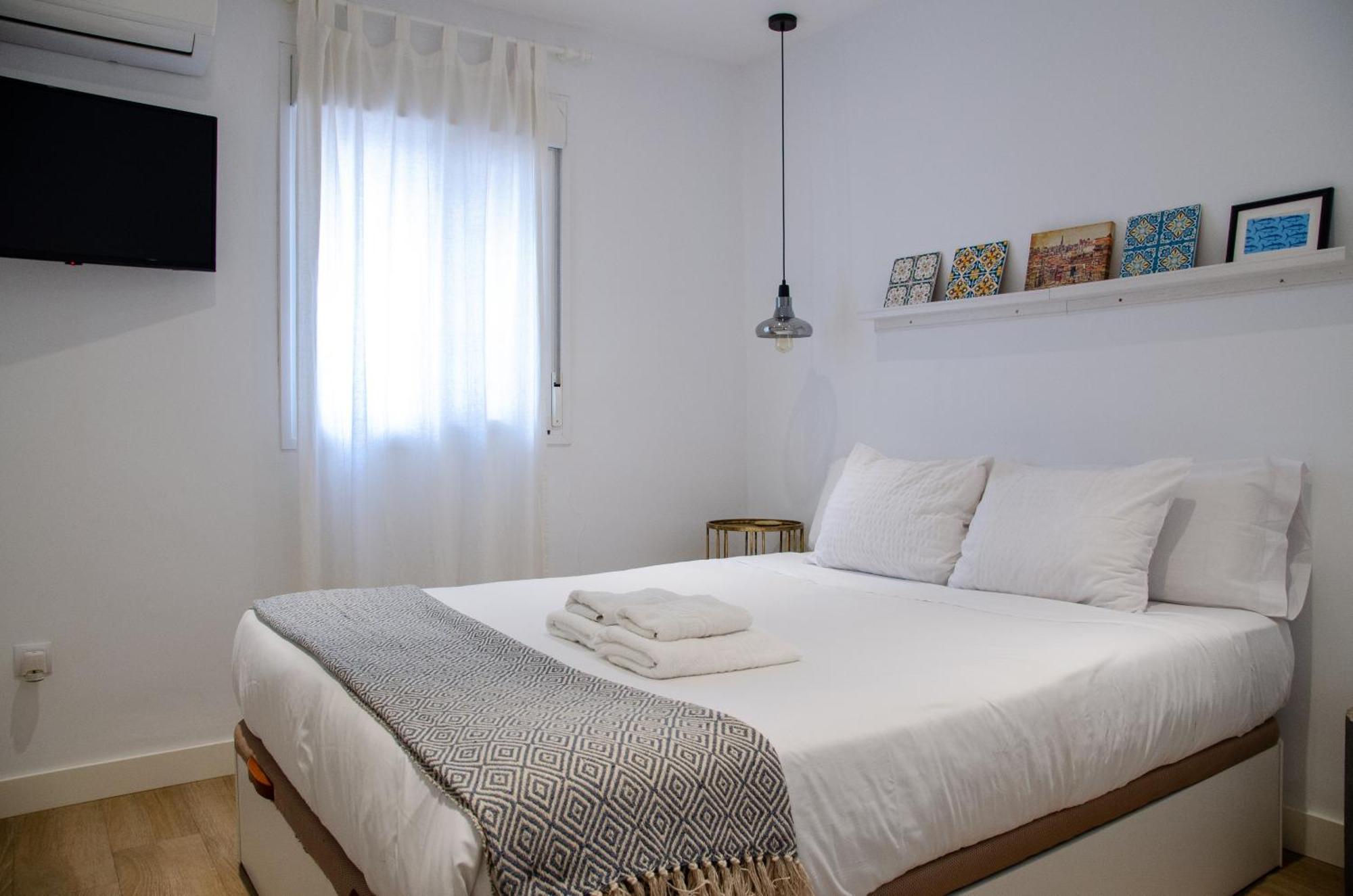 Apartamento Moderno En Triana 2 Dormitorios Y Aire Acondicionado Севілья Екстер'єр фото