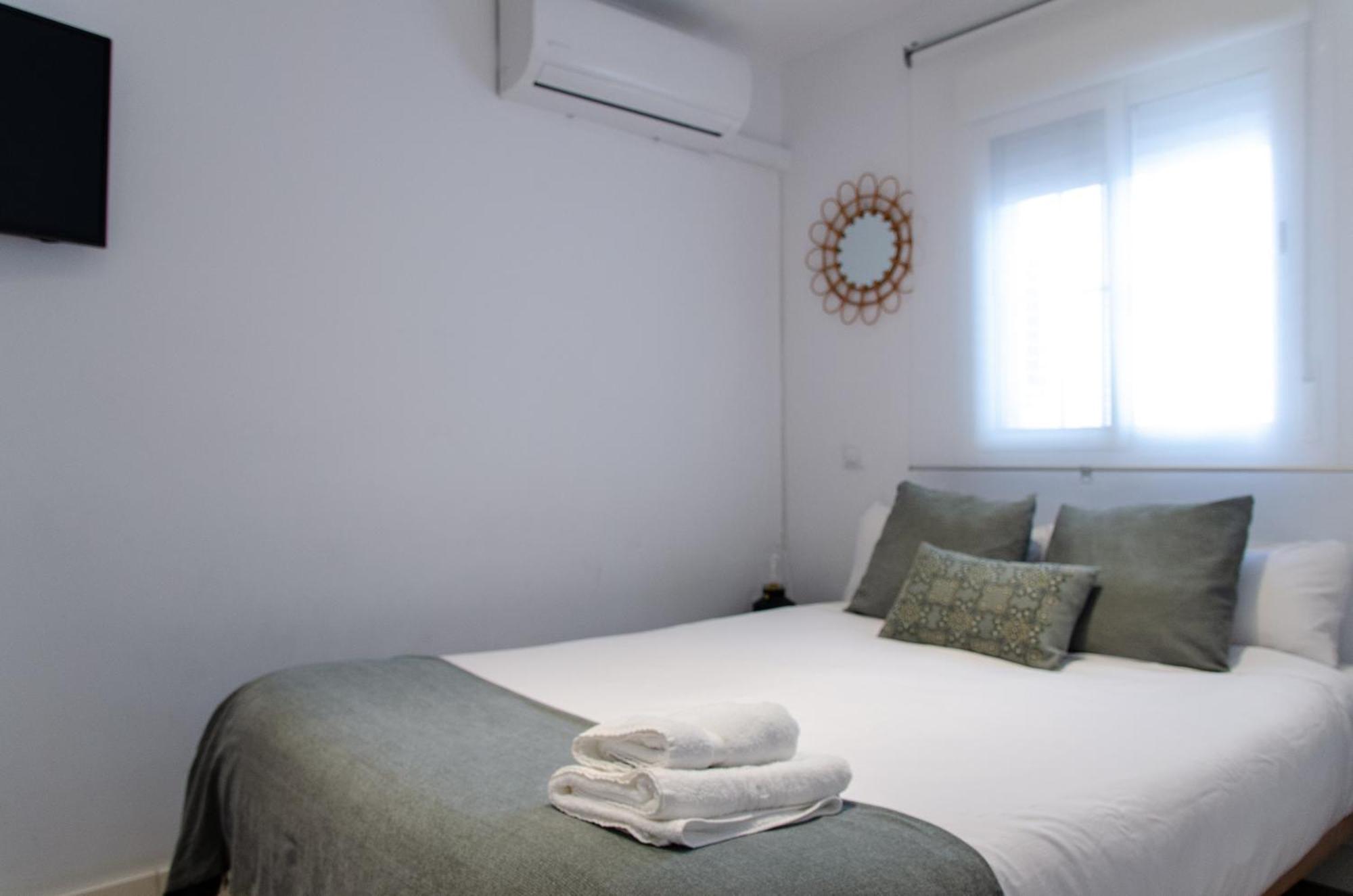 Apartamento Moderno En Triana 2 Dormitorios Y Aire Acondicionado Севілья Екстер'єр фото