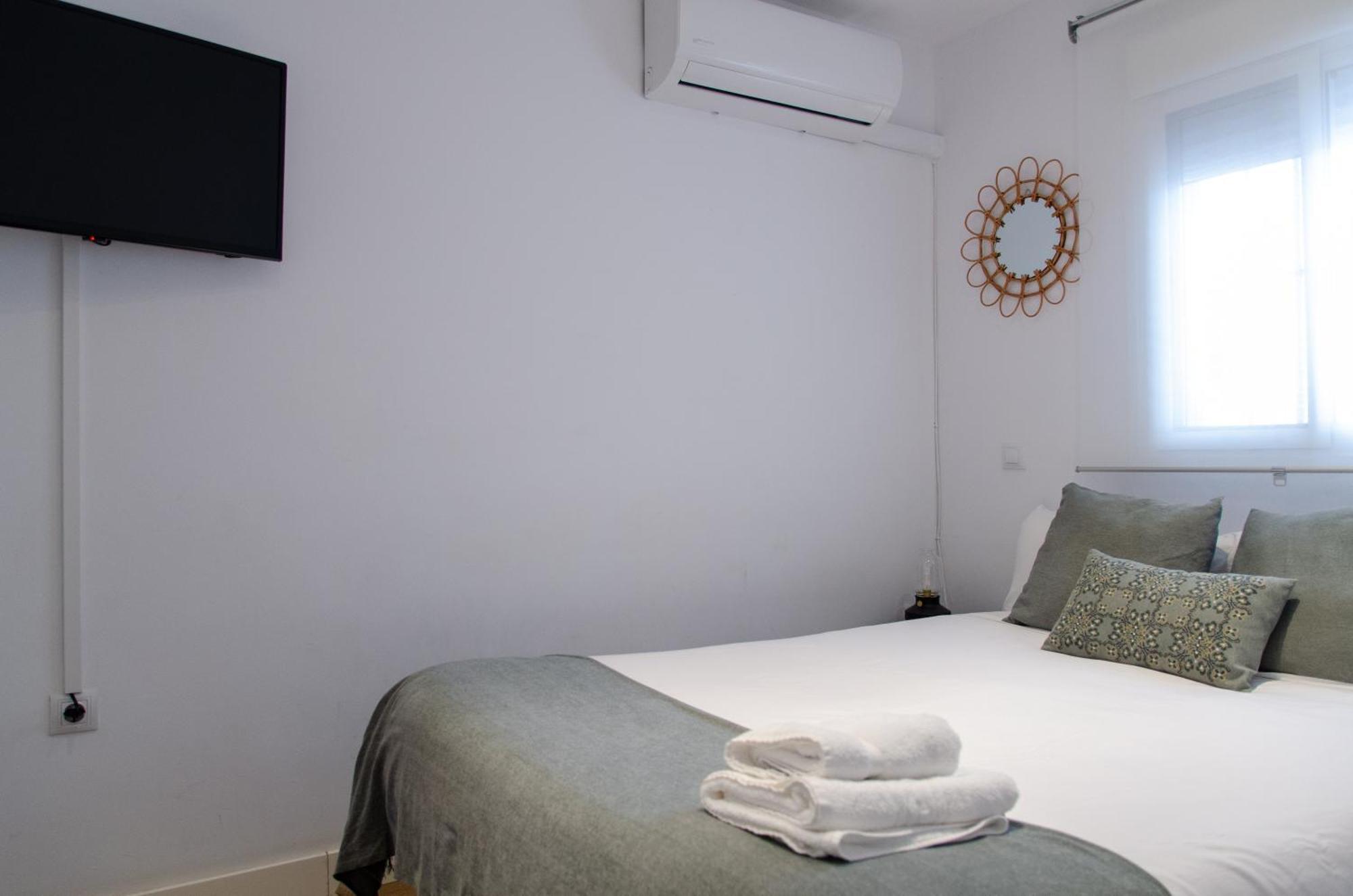 Apartamento Moderno En Triana 2 Dormitorios Y Aire Acondicionado Севілья Екстер'єр фото