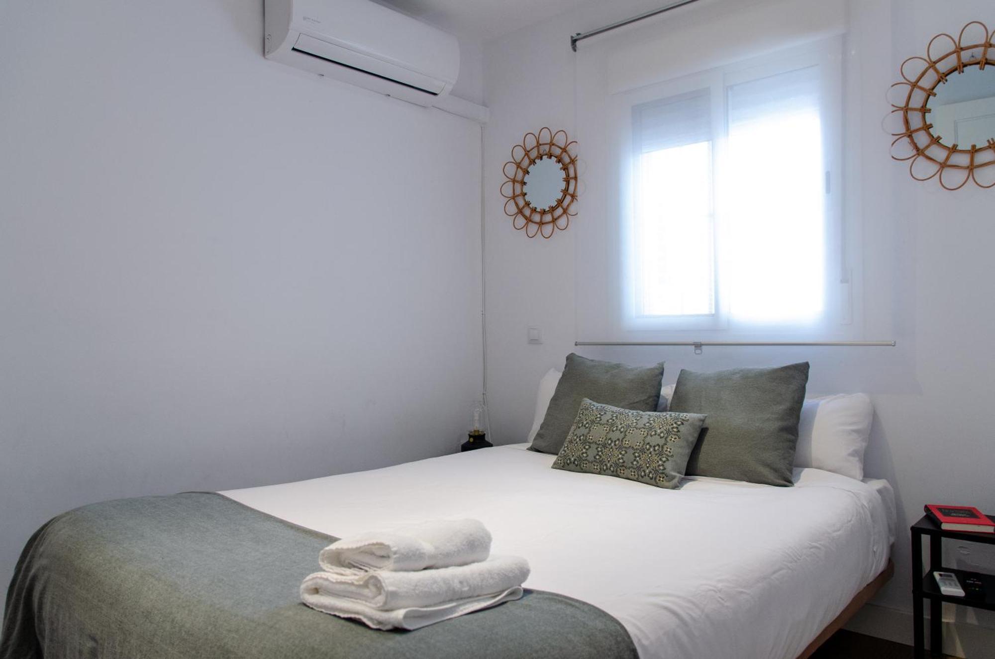 Apartamento Moderno En Triana 2 Dormitorios Y Aire Acondicionado Севілья Екстер'єр фото