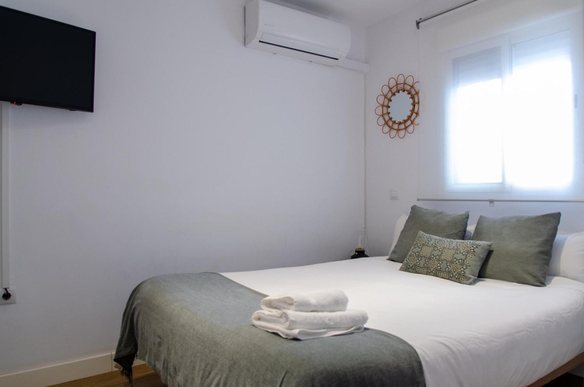 Apartamento Moderno En Triana 2 Dormitorios Y Aire Acondicionado Севілья Екстер'єр фото