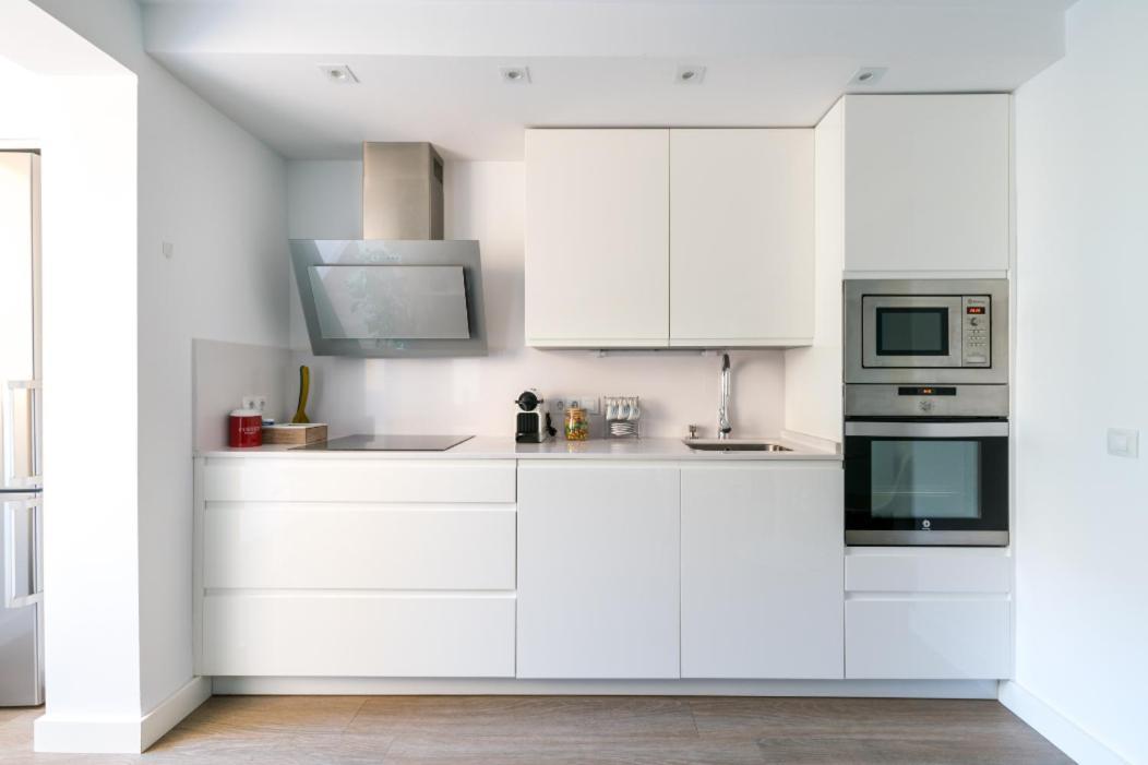 Apartamento Moderno En Triana 2 Dormitorios Y Aire Acondicionado Севілья Екстер'єр фото